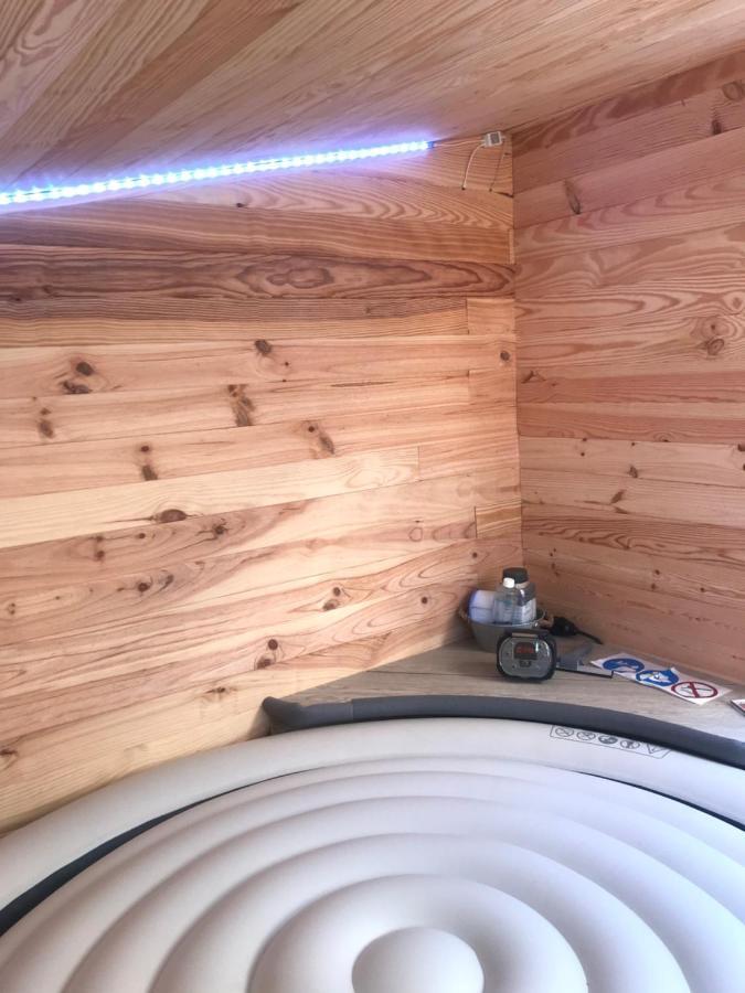 Gite Du Serre De Boudre Climatise, Spa Permanent Buisson Екстериор снимка