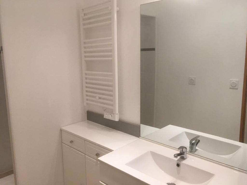 Gite Du Serre De Boudre Climatise, Spa Permanent Buisson Екстериор снимка