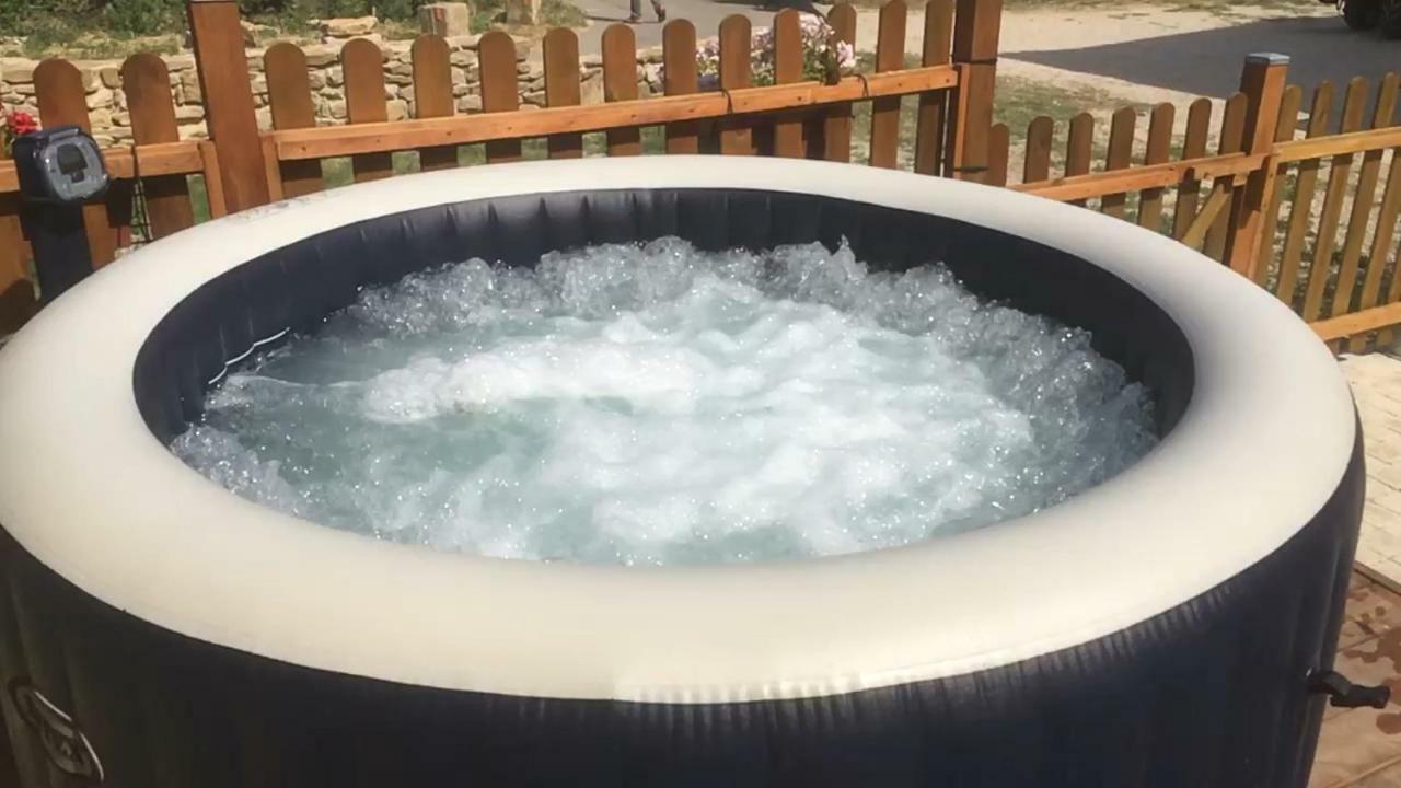 Gite Du Serre De Boudre Climatise, Spa Permanent Buisson Екстериор снимка